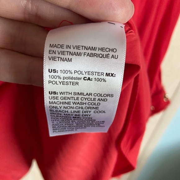 CHICOS Cherry Red Batwing Swing Blouse Grommet Accents Sz 3 XL - Picture 6 of 12